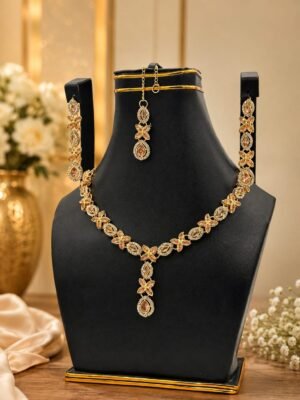 Golden Petal Necklace Set