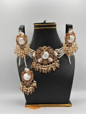 Golden Petal Necklace Set